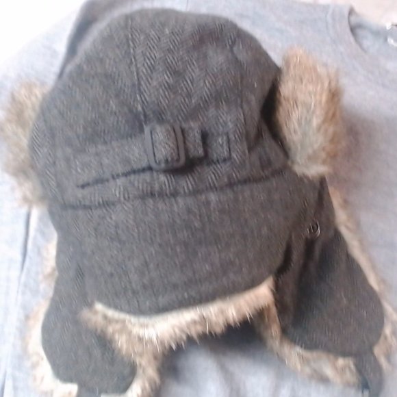 Men' Winter Trapper Hat Chaps Gray Wool Blend Earflaps Faux Fur Lined NWT OS - Picture 5 of 7